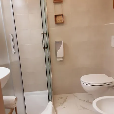 Officina Urban Sleep Bed & Breakfast 3*