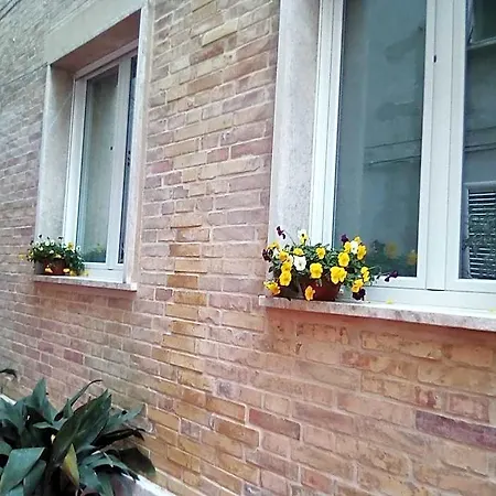 Bed & Breakfast Officina Urban Sleep 3*